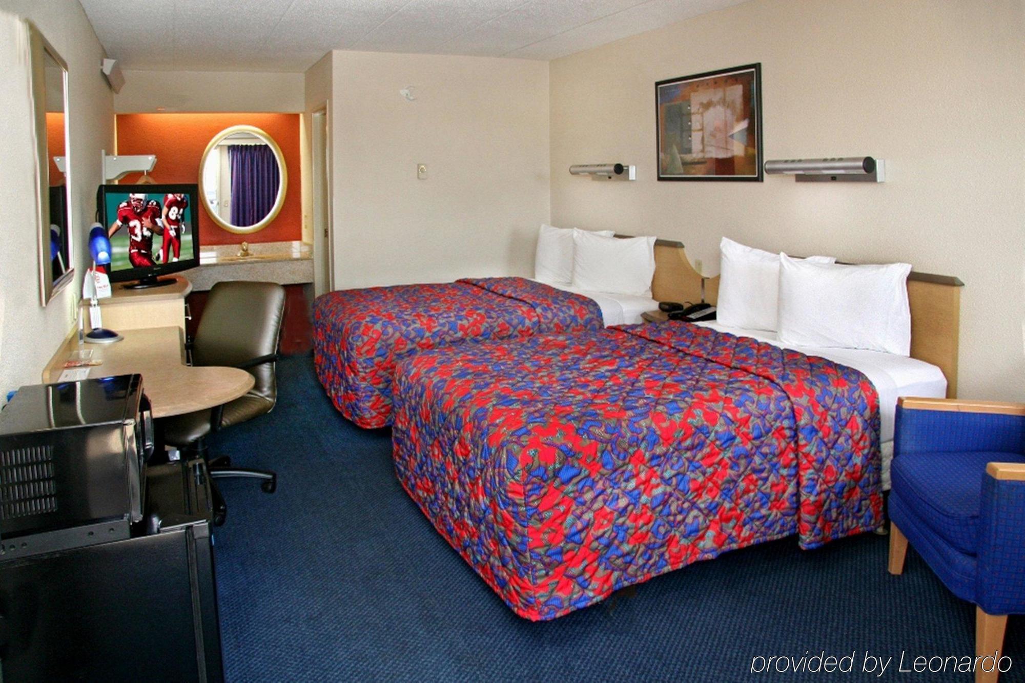 Red Roof Inn Гринвилл Экстерьер фото
